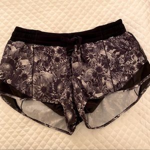 Lululemon pattern shorts. Size 4. Fits a little small.